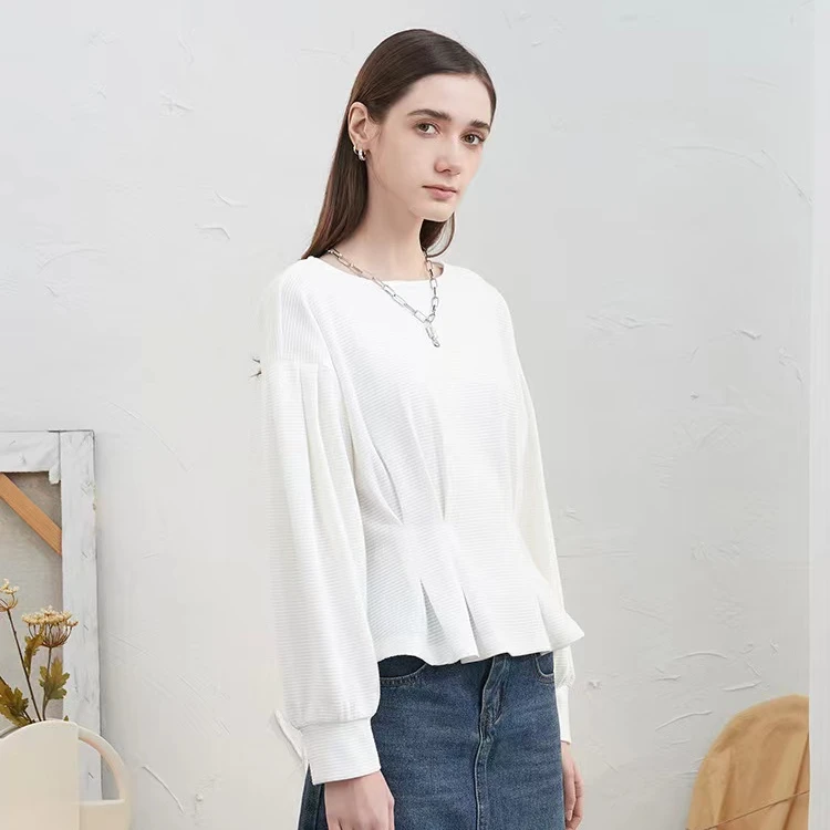 S·DEER圣迪奥女装时尚文艺复古一字领肌理压褶宽松上衣S24162202