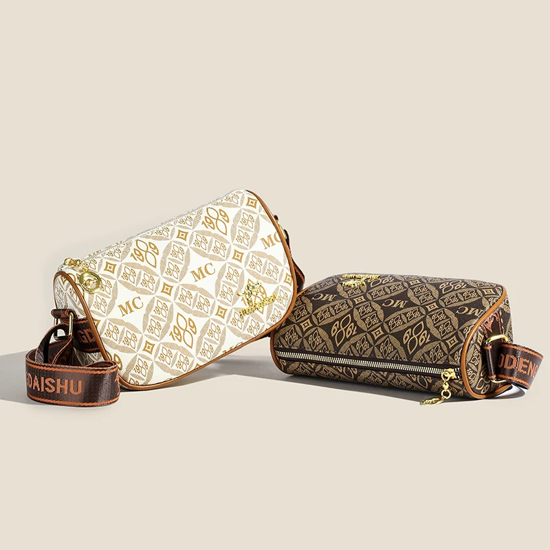 2025新款休闲饺子包百搭女包单肩包轻便斜挎包88885