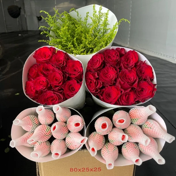 玫瑰组合套餐粉玫瑰红玫瑰花配草鲜花组合