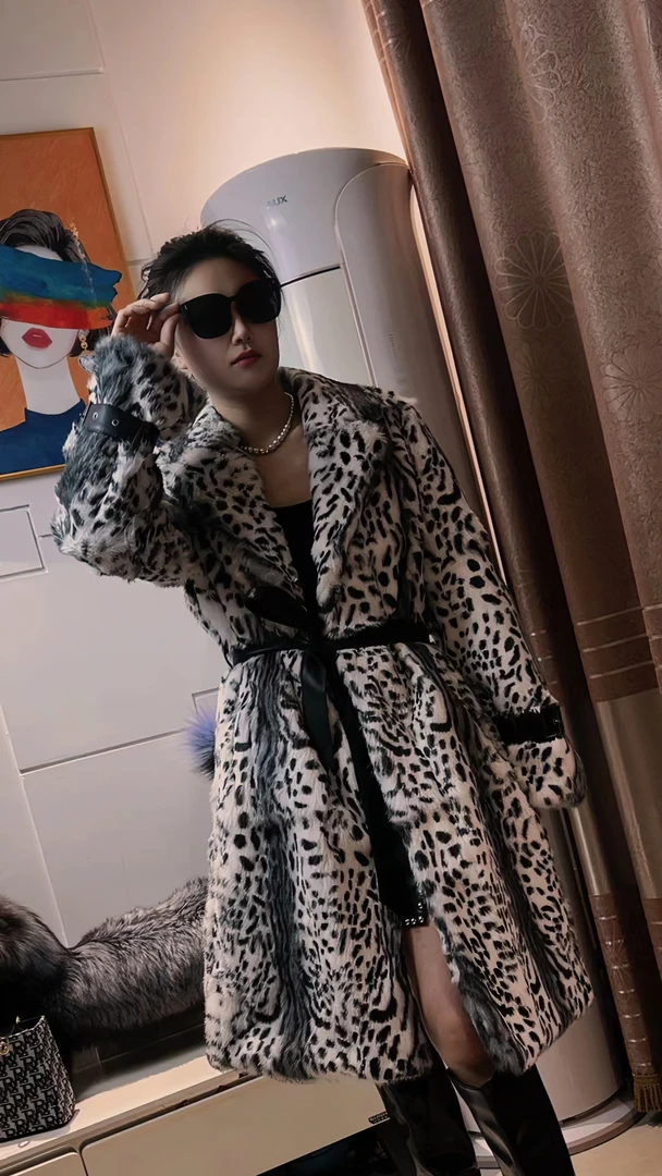 2023冬季外套女韩版气质百搭时尚长款女皮毛一体外套