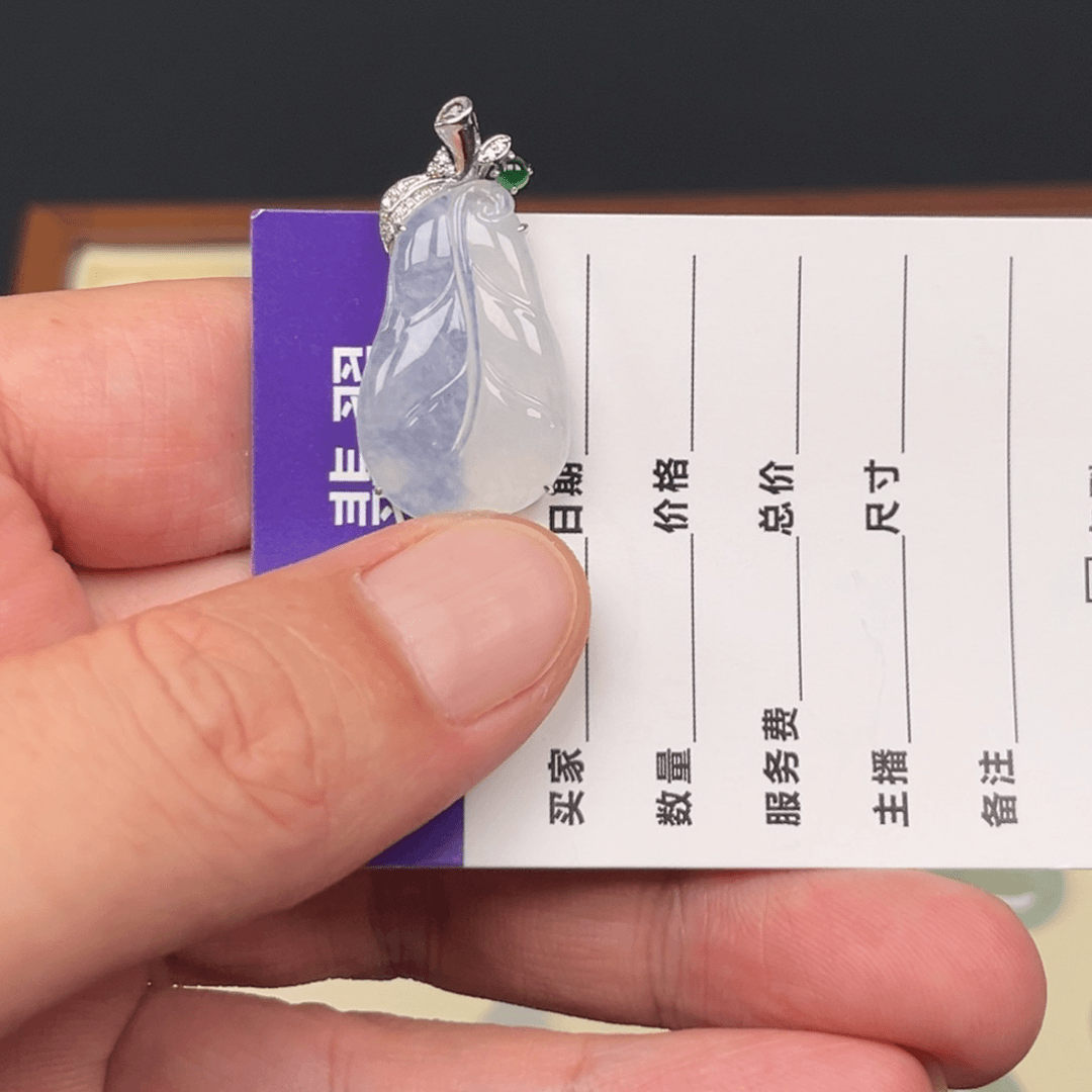 翡翠颈饰18K金镶嵌叶子