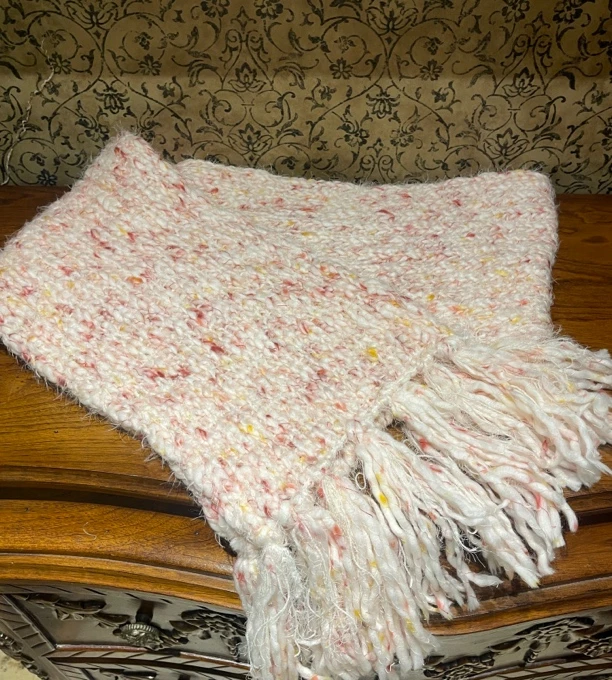 超有少女感十足手工钩织围巾