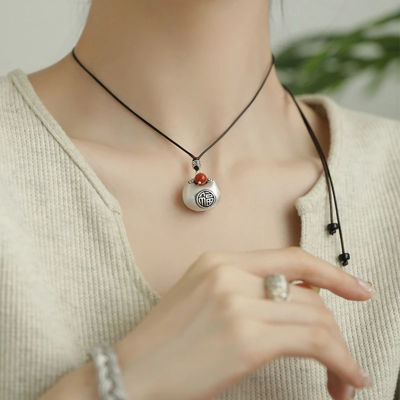 银春春 吊坠足银 990双福>红色珠珠项链女士复古禅意抽拉式锁骨链