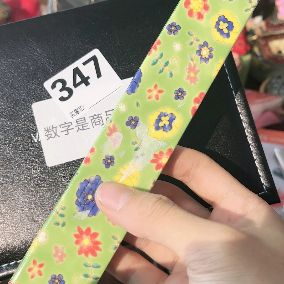 瓷片TThe FF tgituvvufvtu