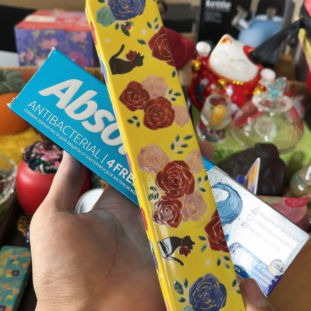 瓷片RfThe ycfvurggvuivt