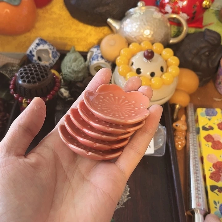 瓷片Gtuggugvuvgbghbuhbbihibihb