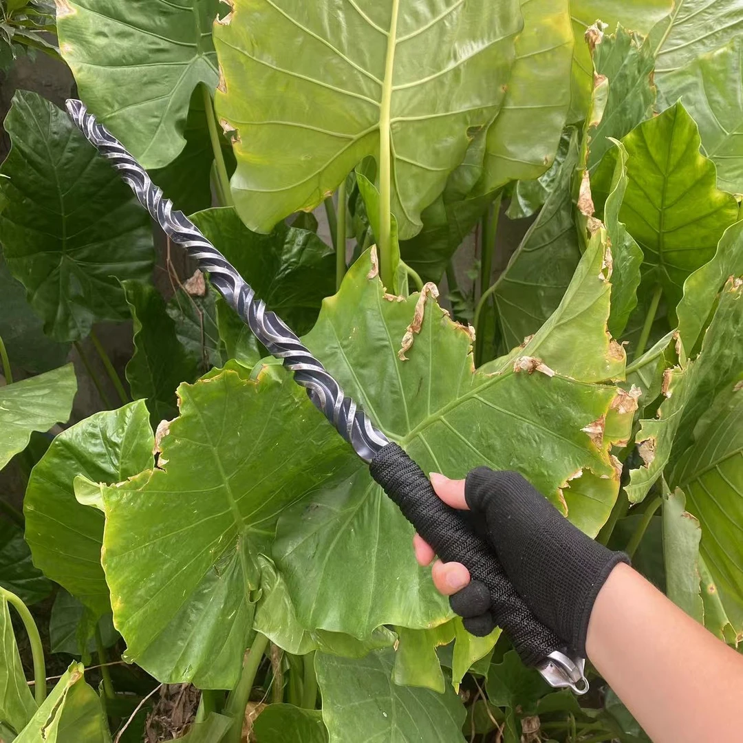 龙泉烧火棍高锰钢手工锻打多功能工艺品摆件户外烧火棍车载防身