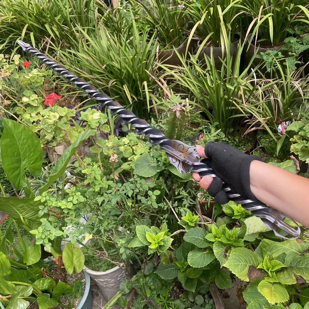 火焰流星锏桌面摆件龙泉手工艺锻造户外露营多功能把玩精美收藏