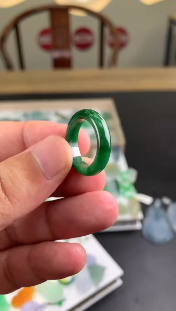 【闪购商品】定制翡翠未镶嵌翡翠
