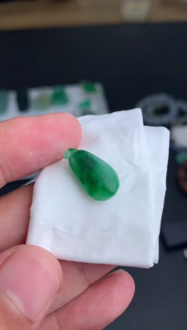 【闪购商品】定制翡翠未镶嵌翡翠