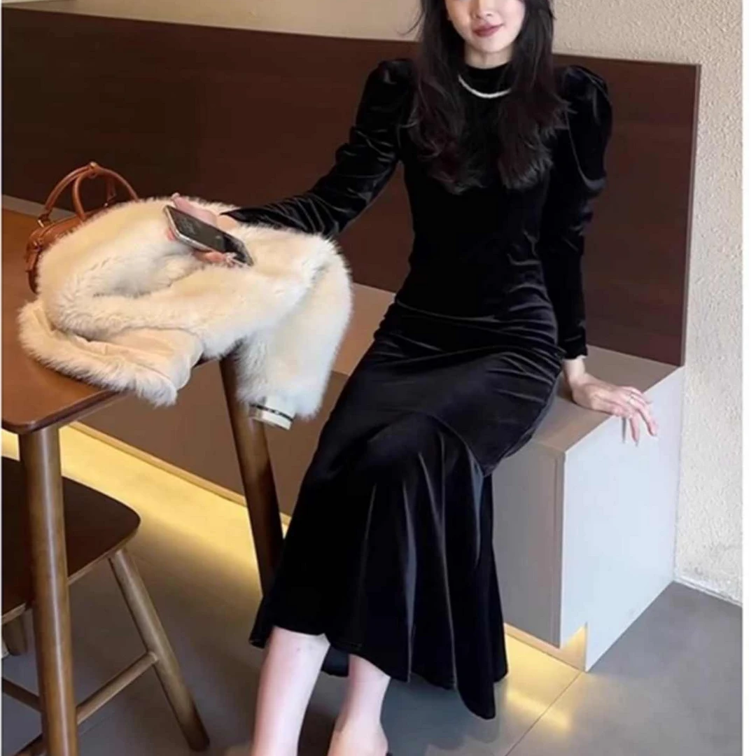 法式赫本风年会生日礼服平时可穿宴会气质黑色金丝绒连衣裙女春季