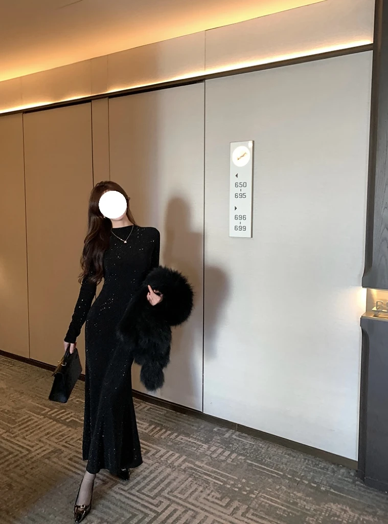 黑色重工亮钻法式性感包臀鱼尾连衣裙女春季高级气质打底长款