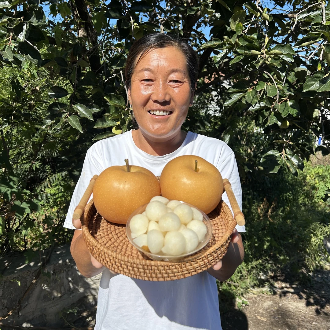 【产地直发】正宗山东秋月梨新鲜梨子脆甜多汁细腻无渣尝鲜入口甘甜