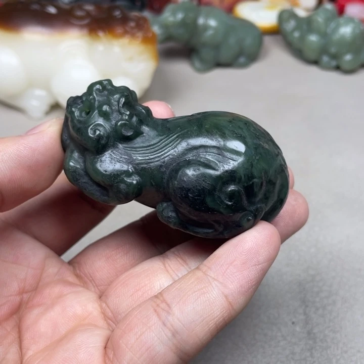 和田玉（糖玉）颈饰未镶嵌