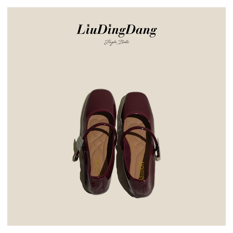 平跟玛丽珍鞋女秋季新款法式少女柔软舒适圆头低跟休闲银色浅口鞋