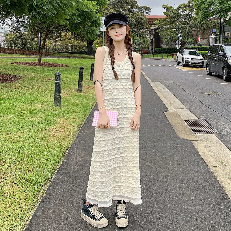 白色蕾丝吊带连衣裙女夏2024新款法式温柔风气质高级感背心长裙子