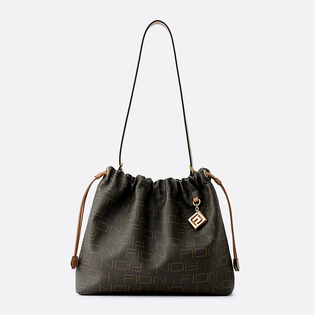 【品牌奥莱】菲安妮经典印花水桶包女士托特单肩包斜挎包FAAFJGC126