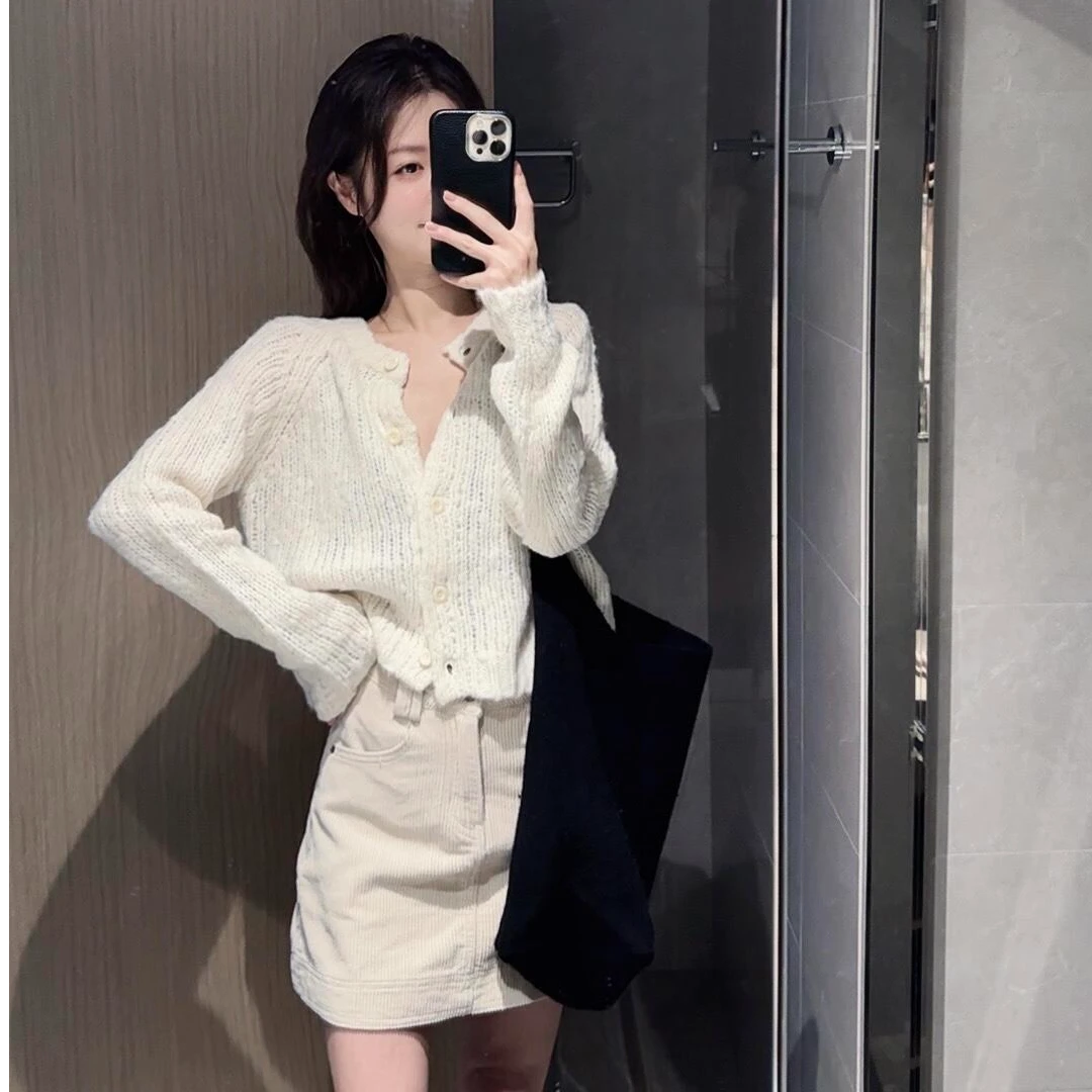 2024新款夏秋季休闲简约气质上衣搭配短裙显瘦百搭时尚洋气