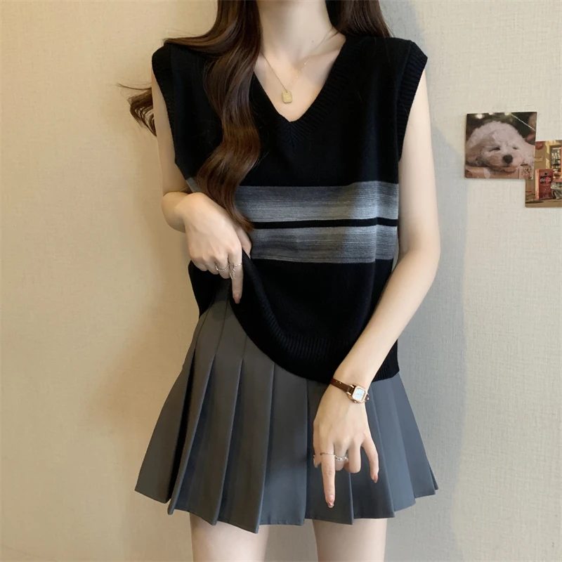 【80-180斤】撞色V领冰丝背心女夏新款大码宽松遮肚外穿无袖上衣潮