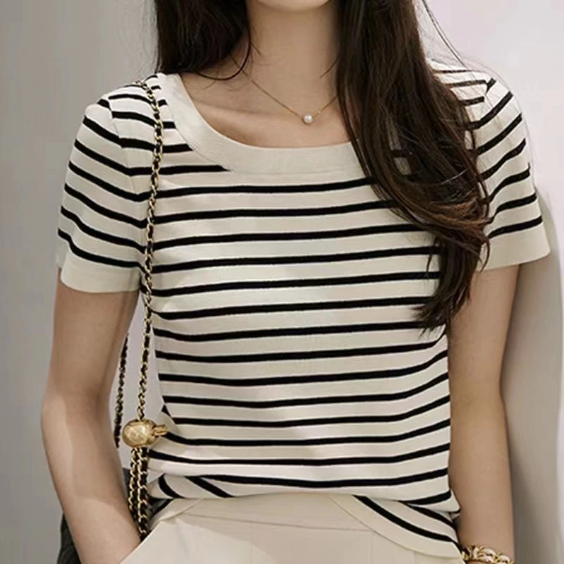 【80-180斤】条纹正肩锁骨冰丝短袖T恤女夏季时尚大码显瘦减龄上衣