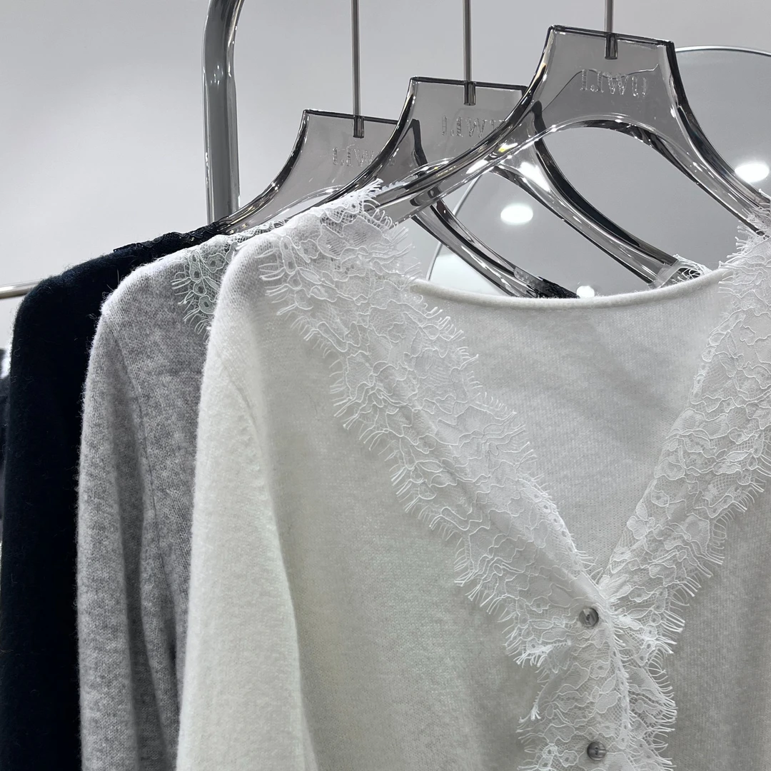 蕾丝打底毛衣时尚镂空百搭