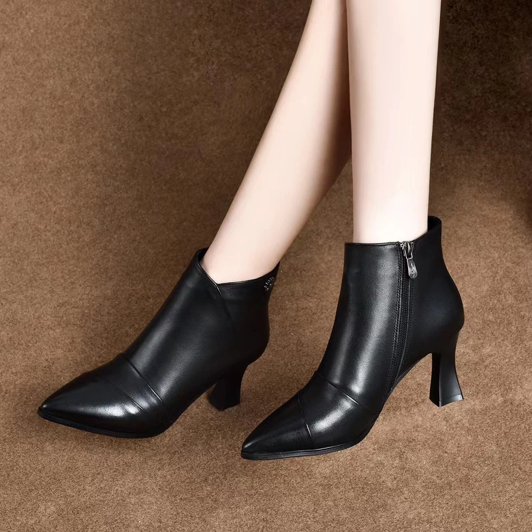 黑色短靴单靴单靴秋冬加绒真皮牛皮妈妈舒适3公分中跟裸靴弹力靴