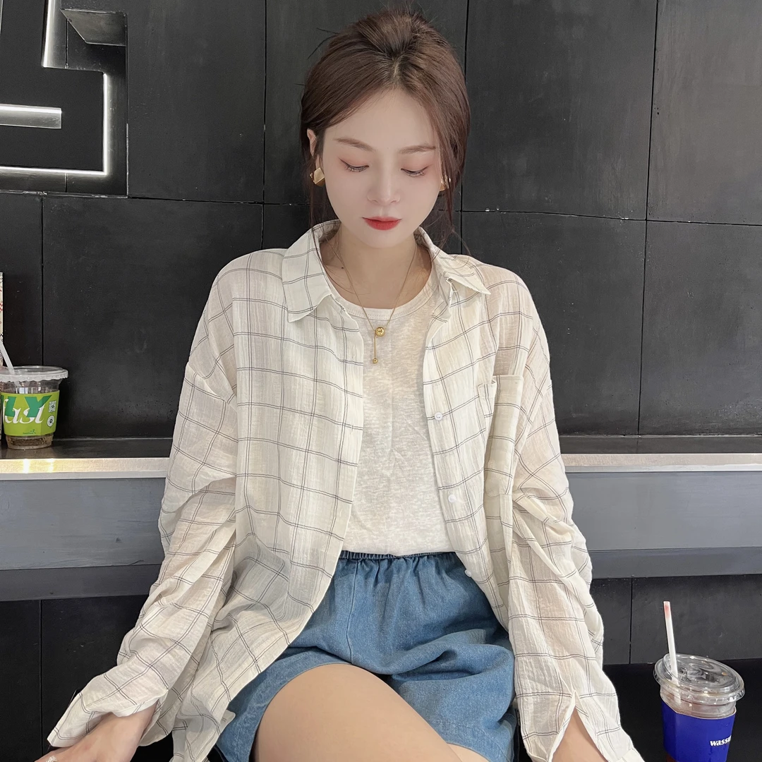 防晒衬衫时尚格子白色女士休闲韩版潮流上衣外搭百搭宽松港风