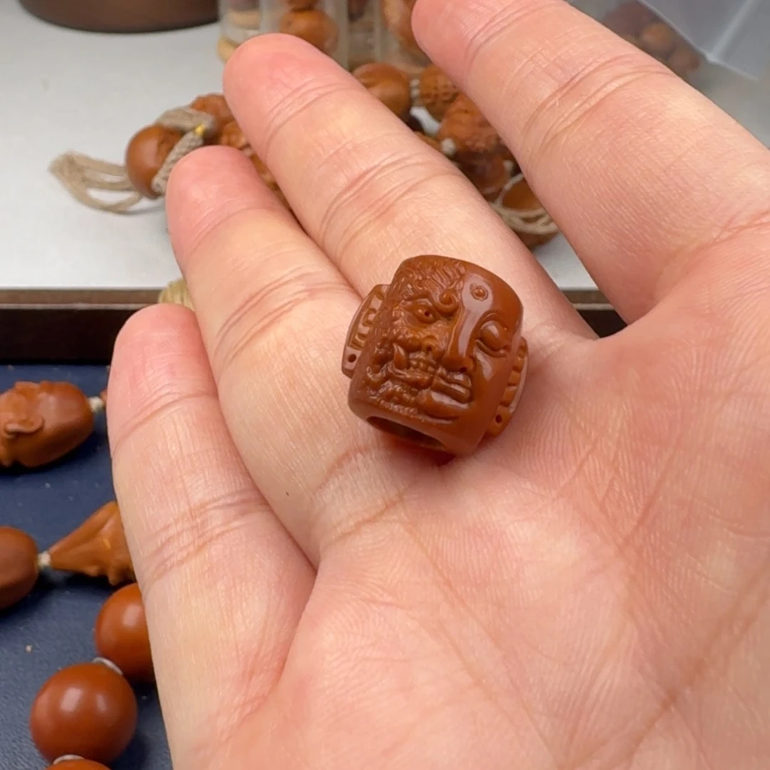 【闪购商品】橄榄核核雕Y***r