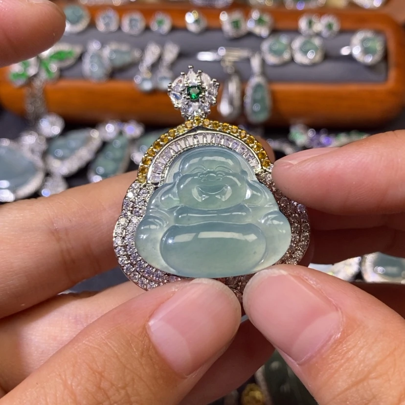 【闪购商品】翡翠颈饰未镶嵌天然