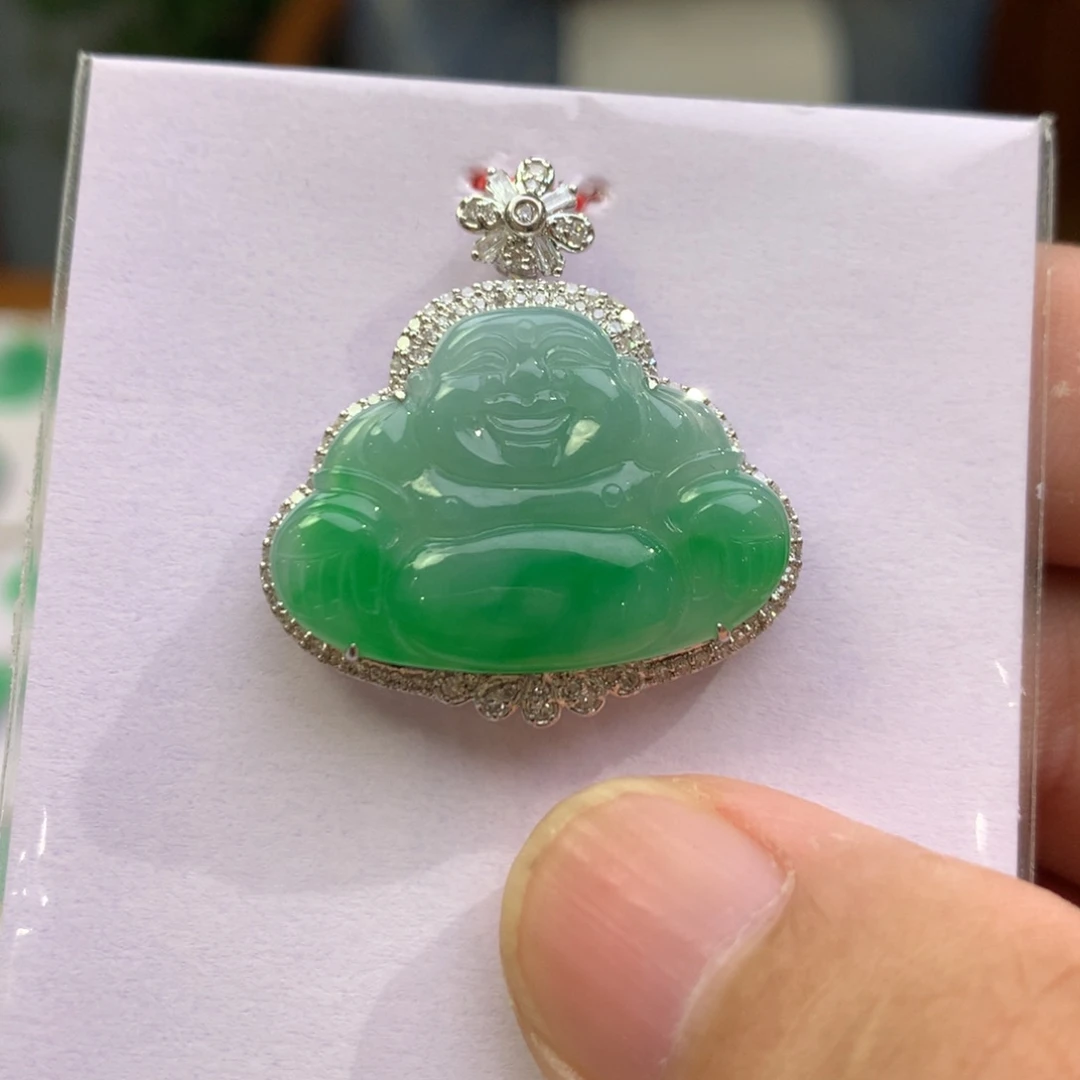 翡翠颈饰18K金镶嵌翡翠