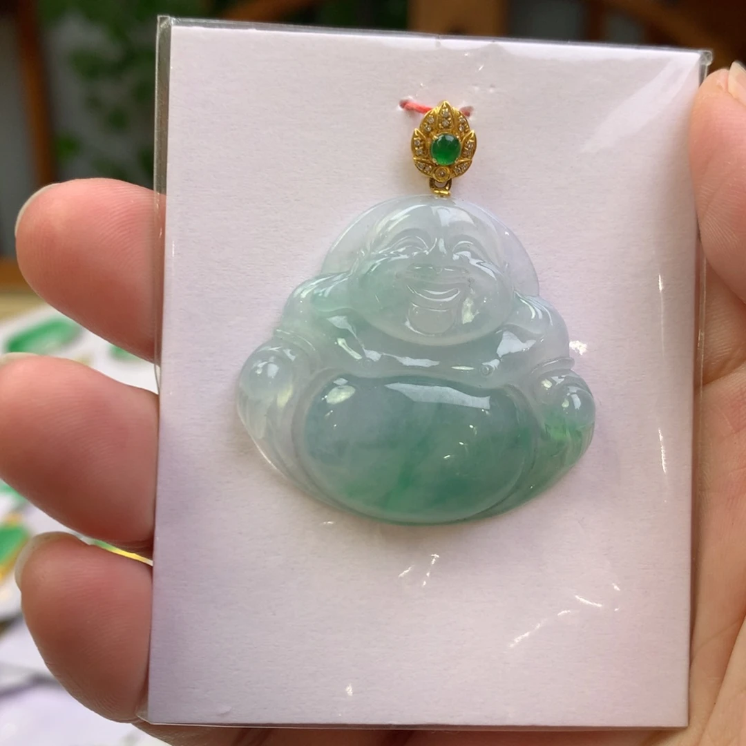 翡翠颈饰18K金镶嵌翡翠吊坠