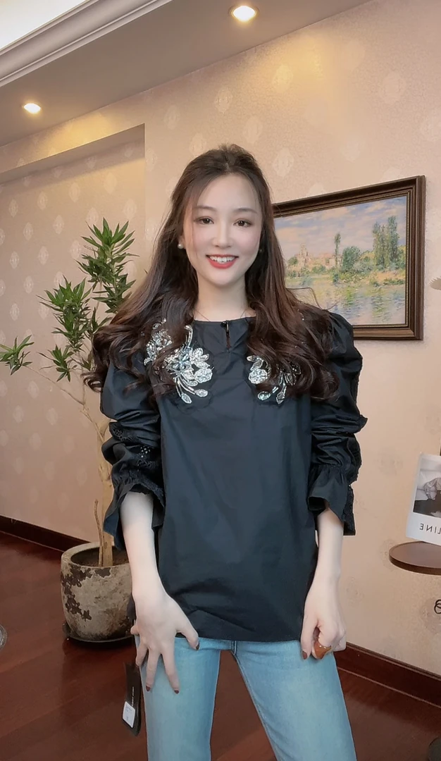 新款时尚百搭V领装饰气质衬衫7725