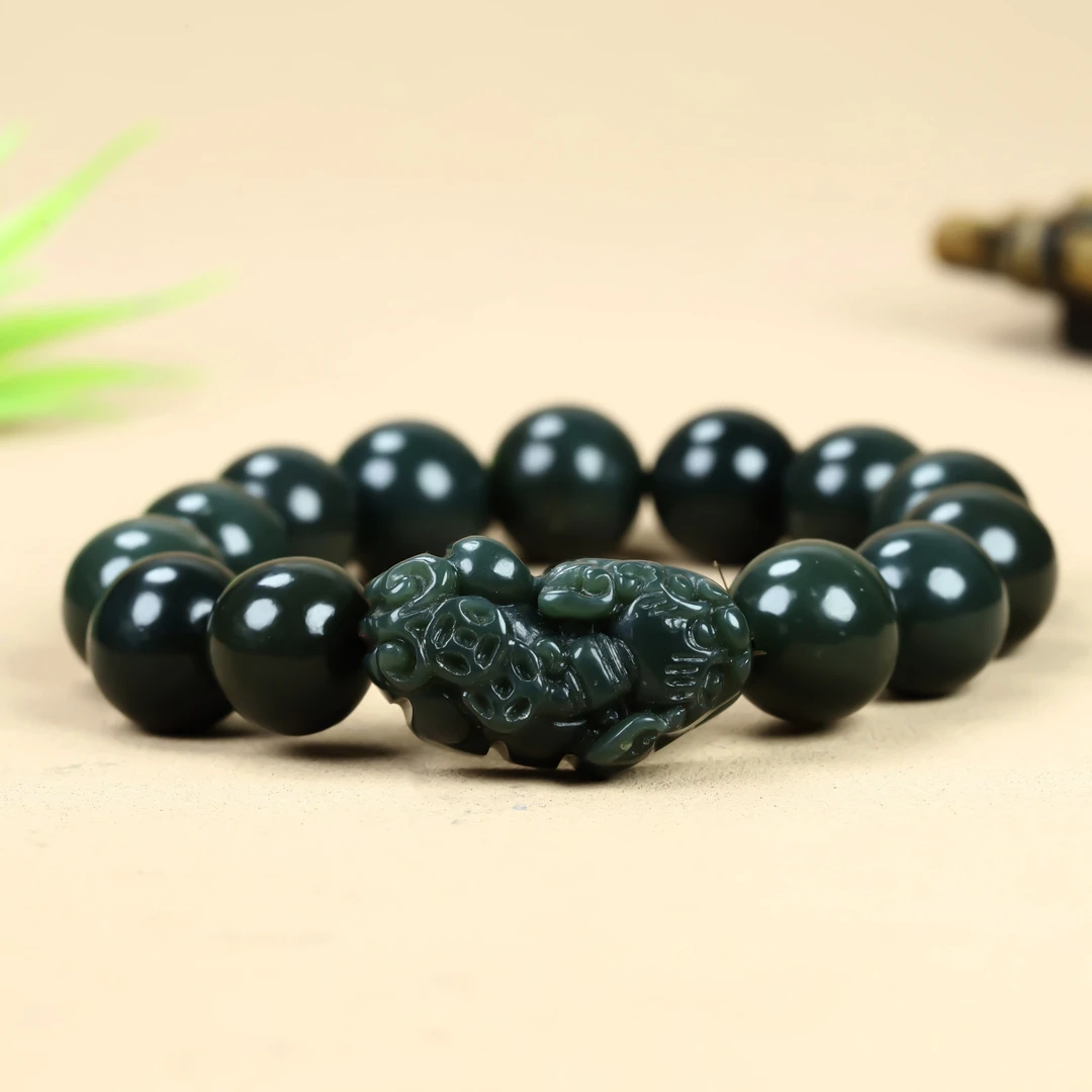 八方玉佑夏季爆款一级细和田玉卡13青玉玉手串貔貅手串经典时尚