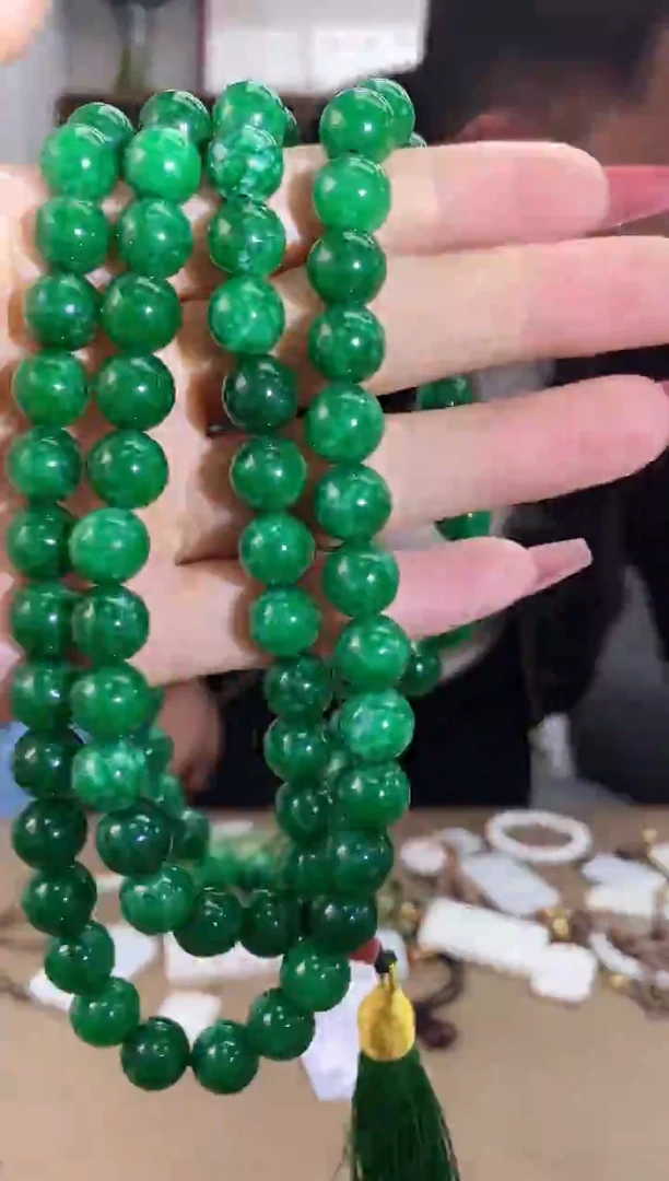 【闪购商品】石英质玉手饰未镶嵌A198