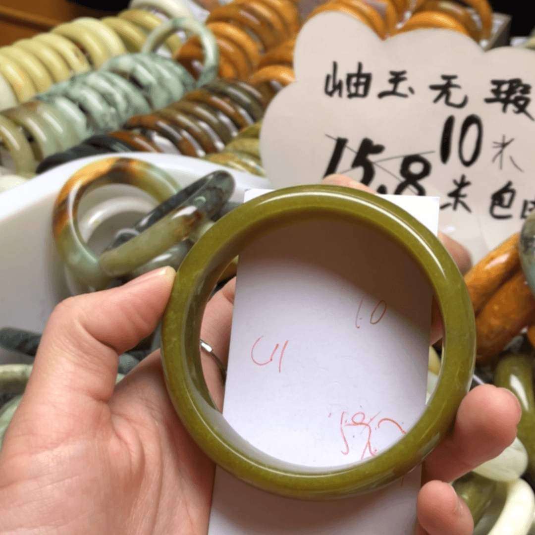 【闪购商品】蛇纹石玉手镯未镶嵌t****e