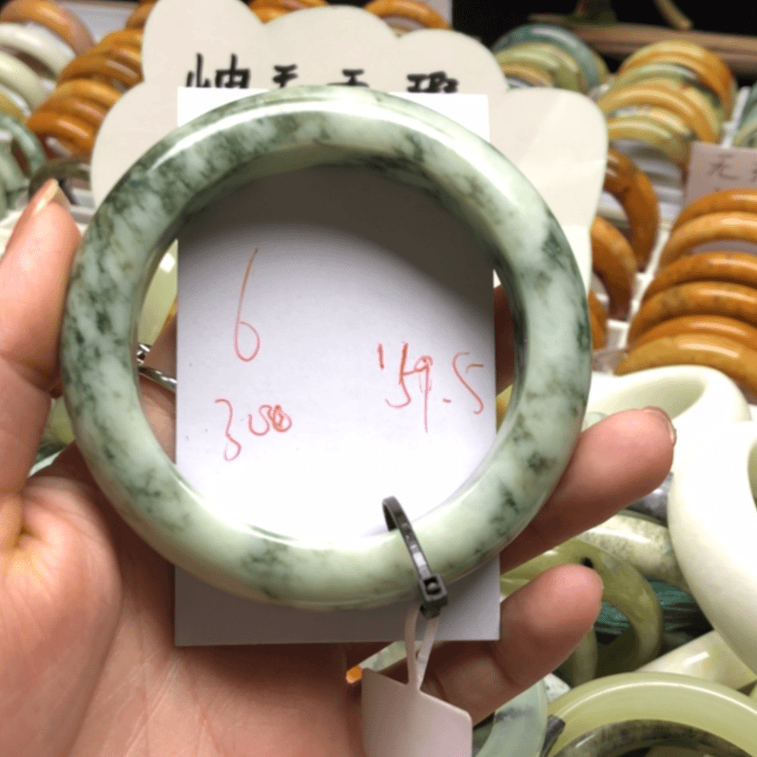 【闪购商品】蛇纹石玉手镯未镶嵌紫*恋