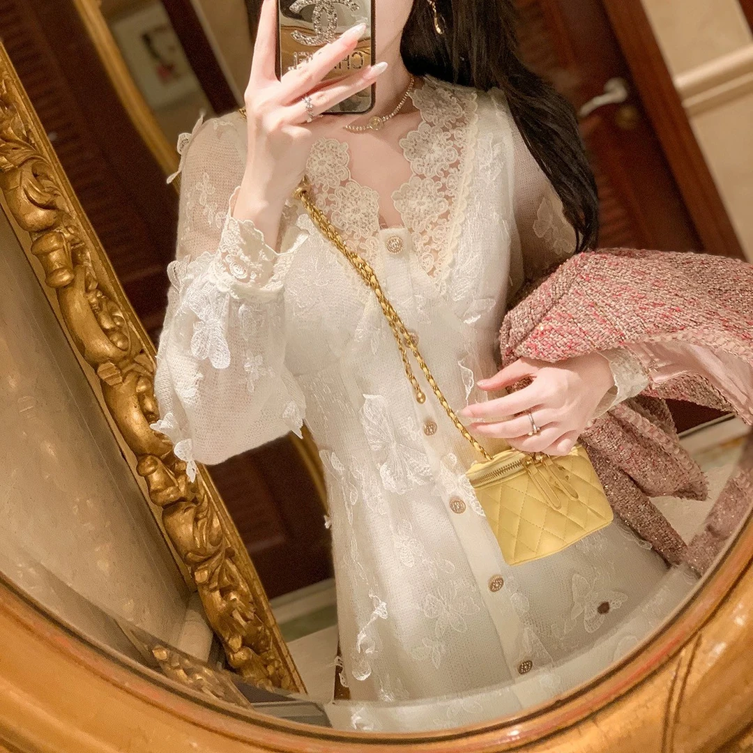 蝴蝶款式秋冬新款长袖连衣裙