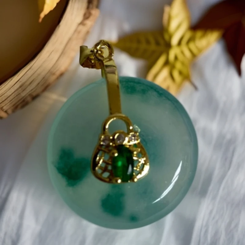 翡翠平安扣吊坠（多样发其一）A38