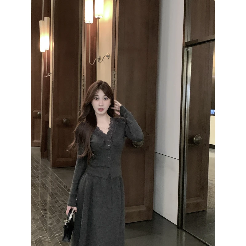 【618现货5折】蕾丝拼接毛针织衫女时尚休闲舒适百搭上衣81518