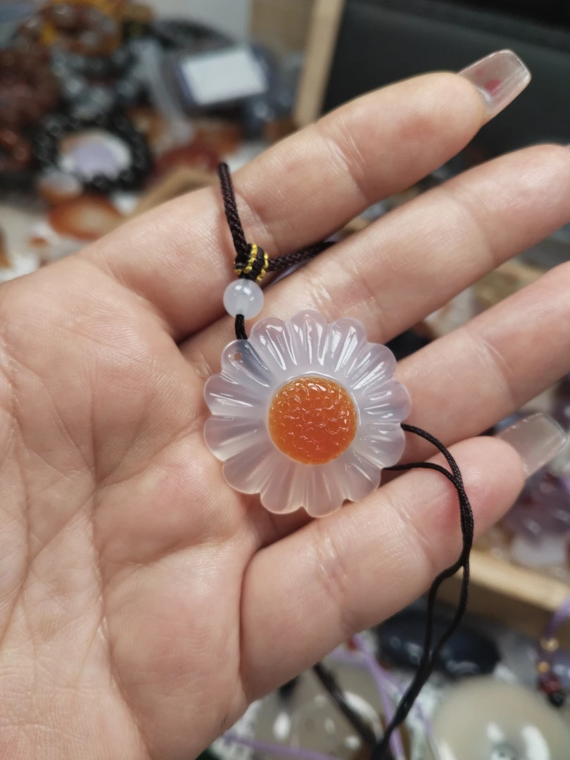 天然玛瑙 小花吊坠