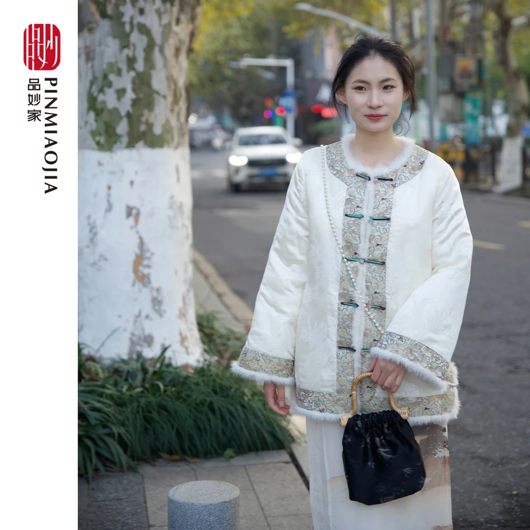 新中式国风水貂毛宋锦桑蚕丝冠乐绉90白鹅绒秋冬保暖羽绒服