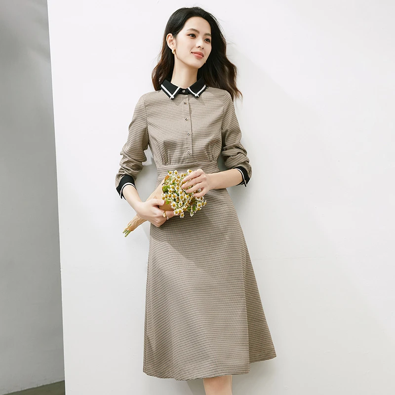 晚白新款纯色裙子时尚休闲翻领高腰长袖连衣裙24061436