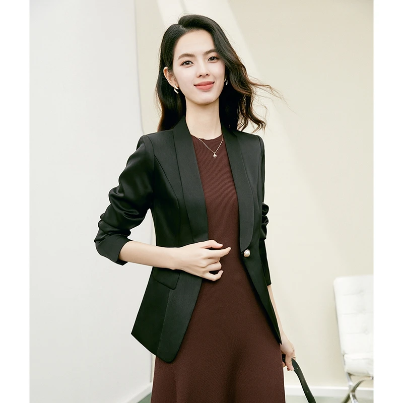 晚白时尚流行外套气质翻领简约纯色西装外套女24060680