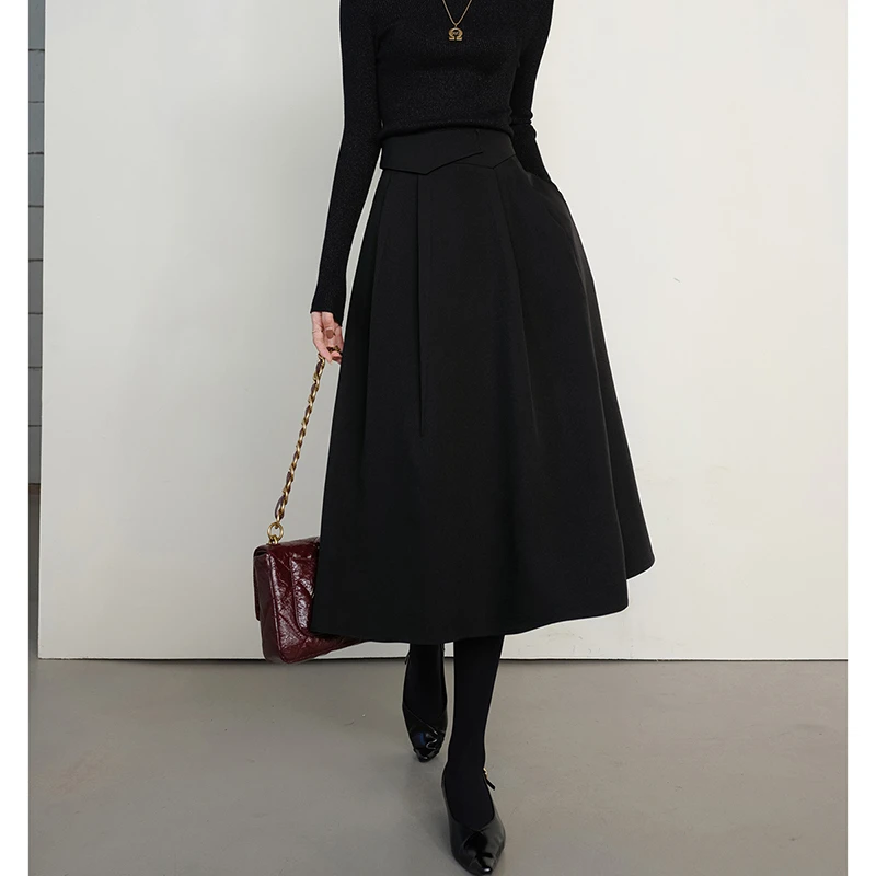 晚白冬新款时尚简约气质休闲半裙纯色大摆淑女半身裙24103010