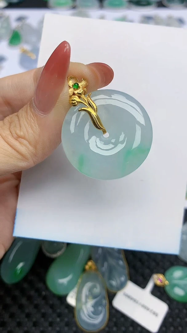 【闪购商品】翡翠挂件18K金镶嵌天然翡翠A货，128