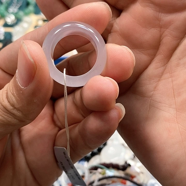 石英质玉戒圈未镶嵌南*