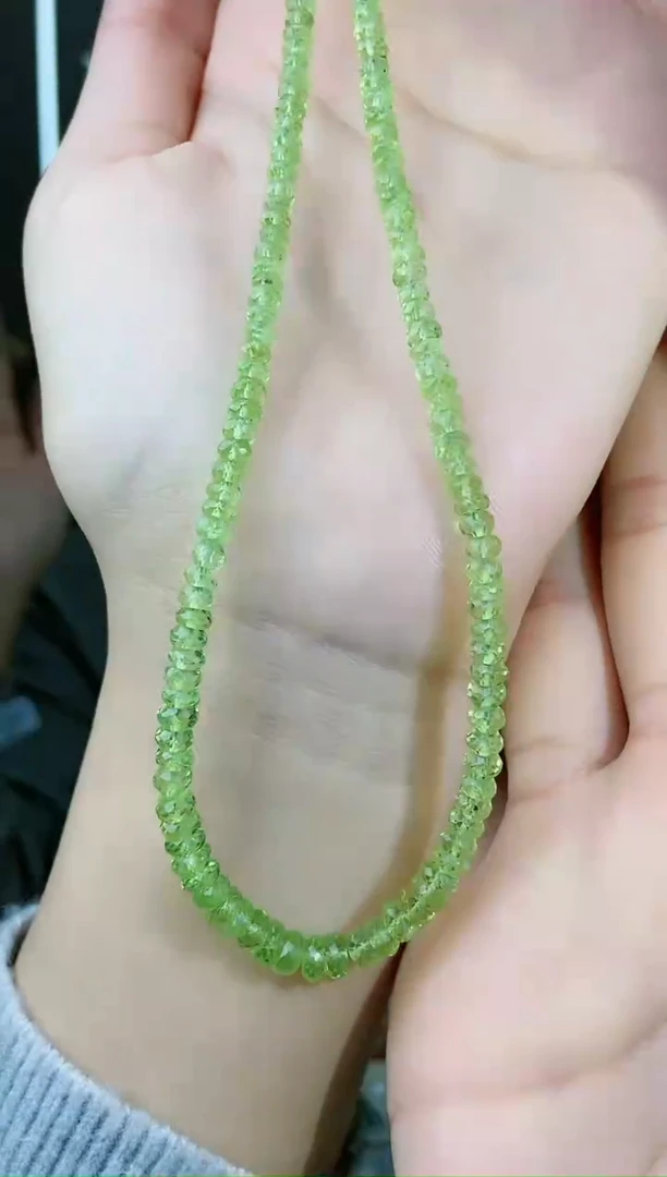 【闪购商品】橄榄石颈饰银S925镶嵌颈饰