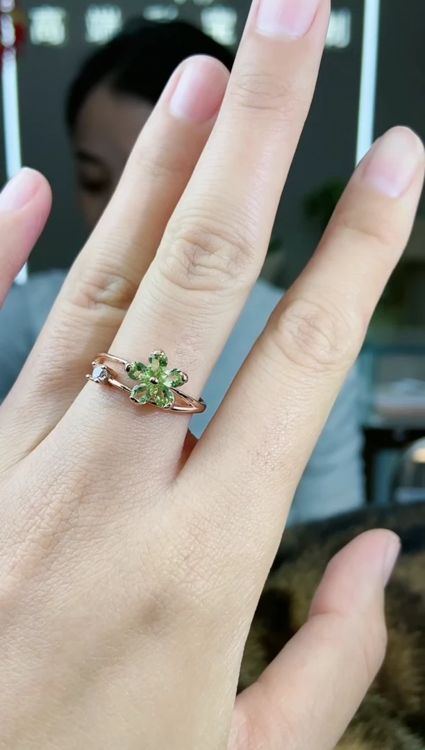 【闪购商品】橄榄石手饰银S925镶嵌手饰