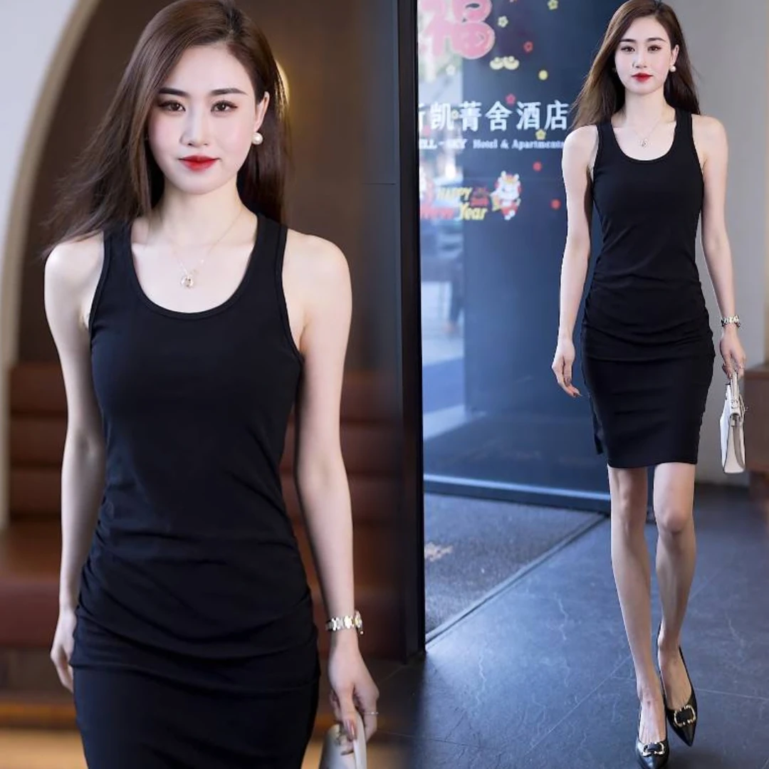2025年春夏黑色气质显瘦吊带褶皱收腰显高质感洋气裙子百搭小黑裙