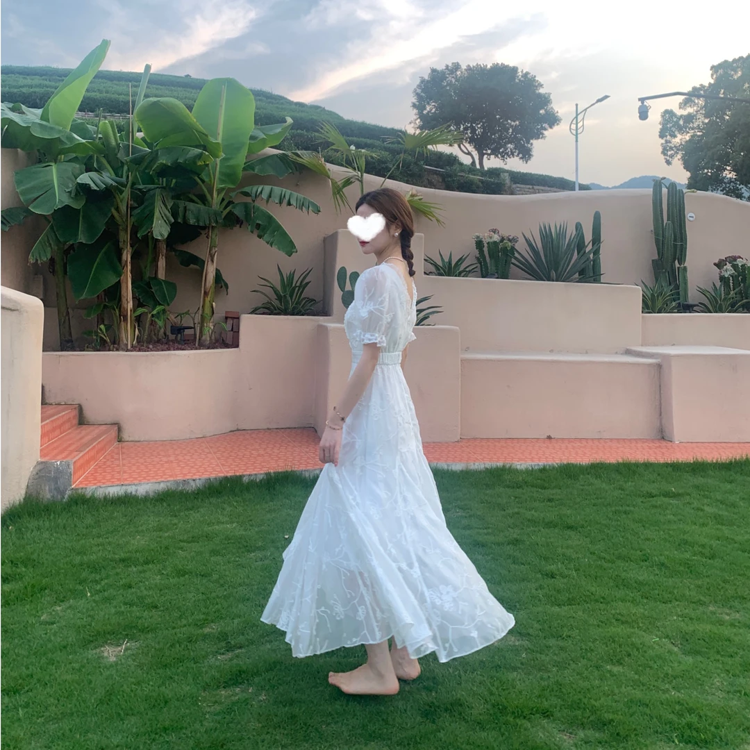 月光石清货法式刺绣气质白色超长鱼尾连衣裙显高显瘦连衣裙